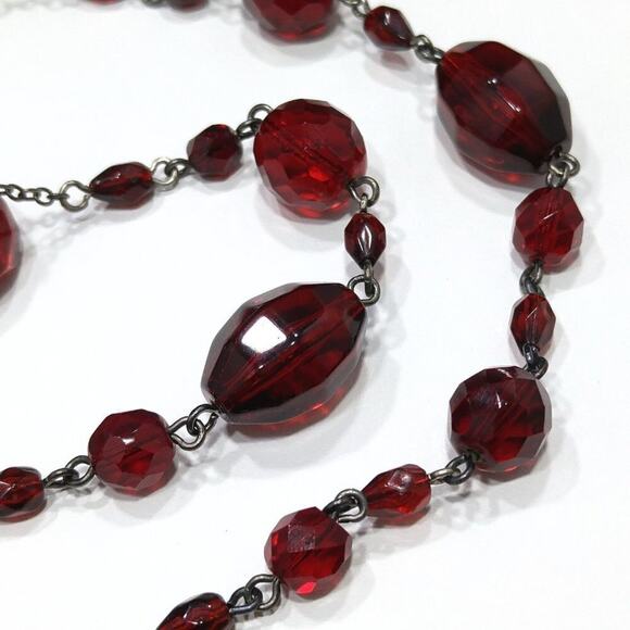 Liz Claiborne Long Red Beaded Necklace 34 Inch Faceted Glass Beads Vintage - Picture 2 of 7